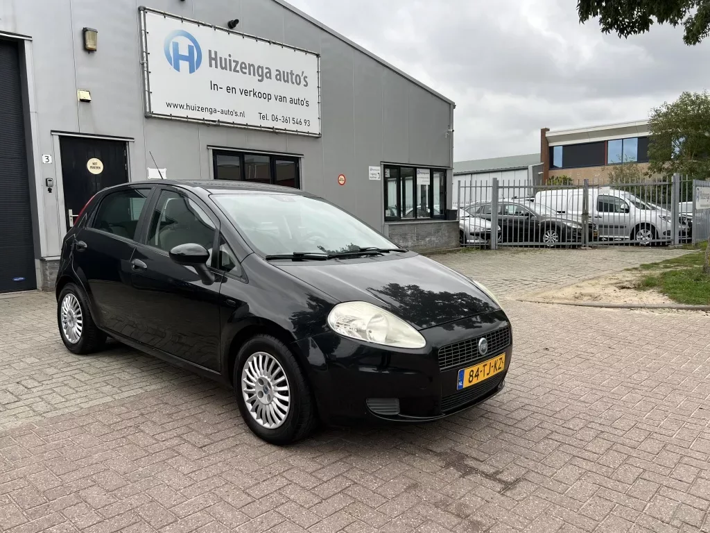 Fiat Grande Punto (2006) — foto 1