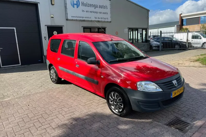 Dacia Logan MCV (2011)