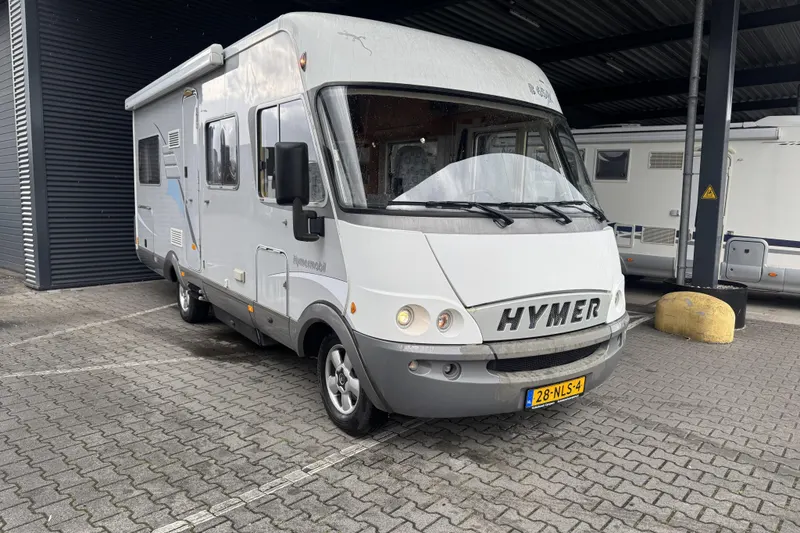 Hymer B 654 (2004)