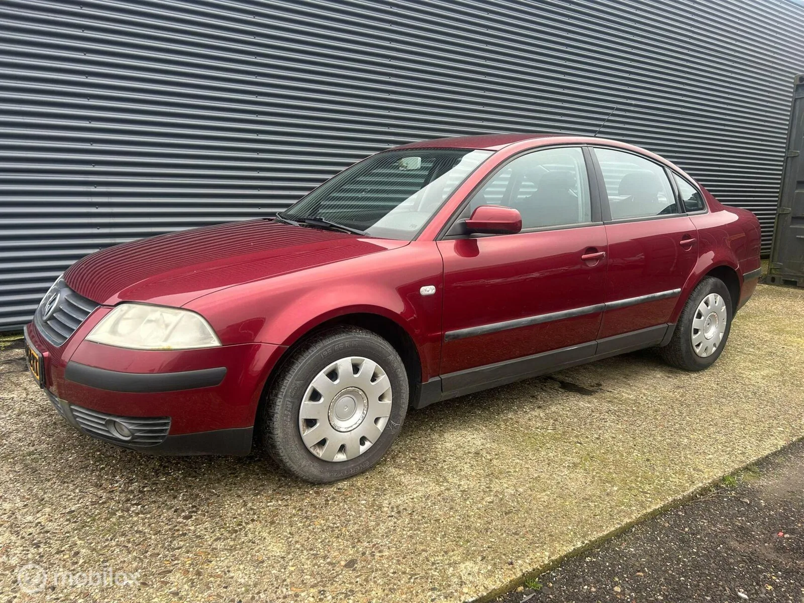 Volkswagen Passat (2001) — foto 1