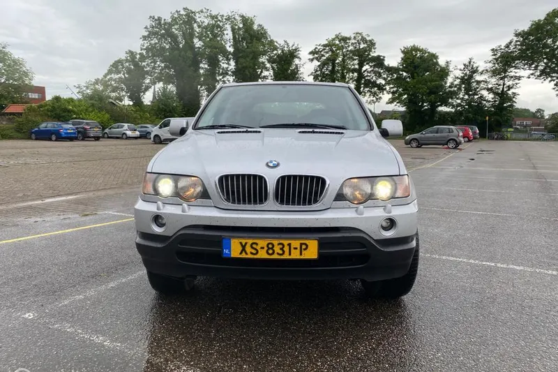 BMW X5 (2002)