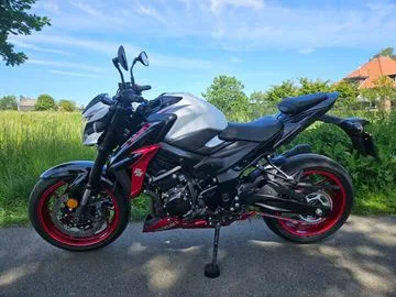Suzuki GSX-S750 (2020) — foto 1