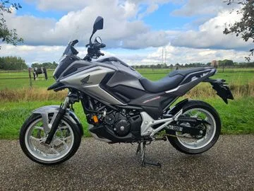 Honda NC750X (2016) — foto 1
