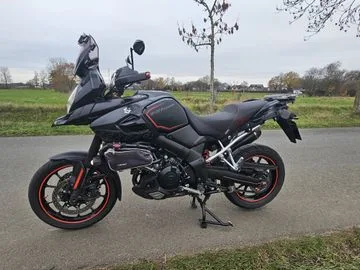 Suzuki V-Strom 1000 (2014) — foto 1