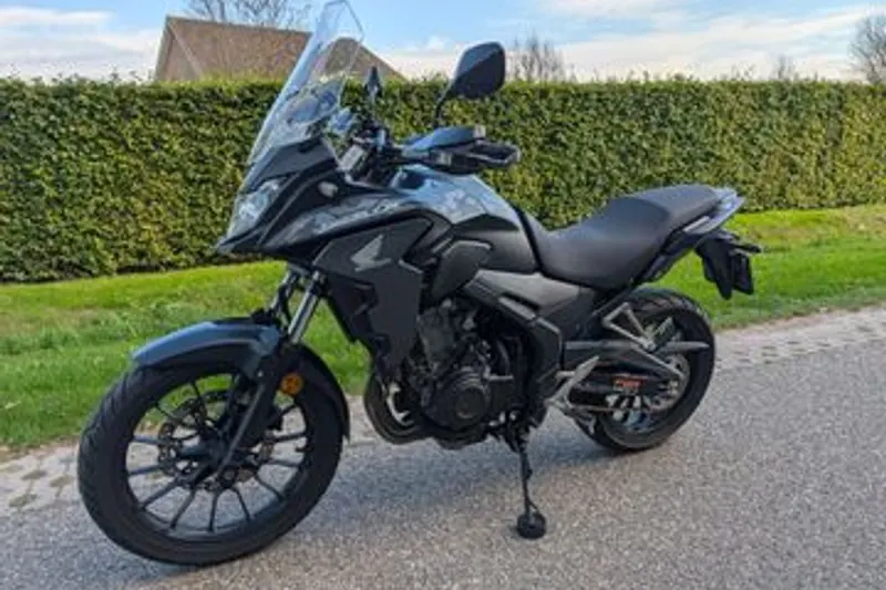 Honda CB500X (2020)