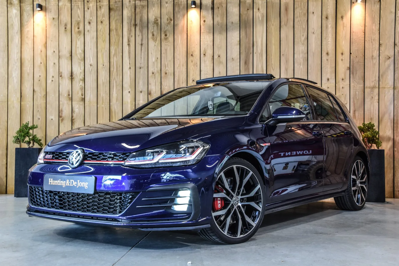 Volkswagen Golf (2018) — foto 1