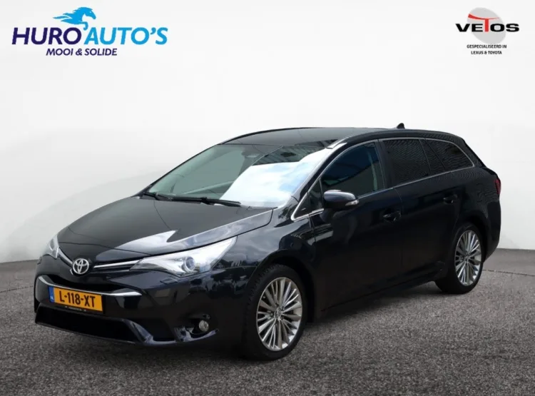 Toyota Avensis (2015) — foto 1