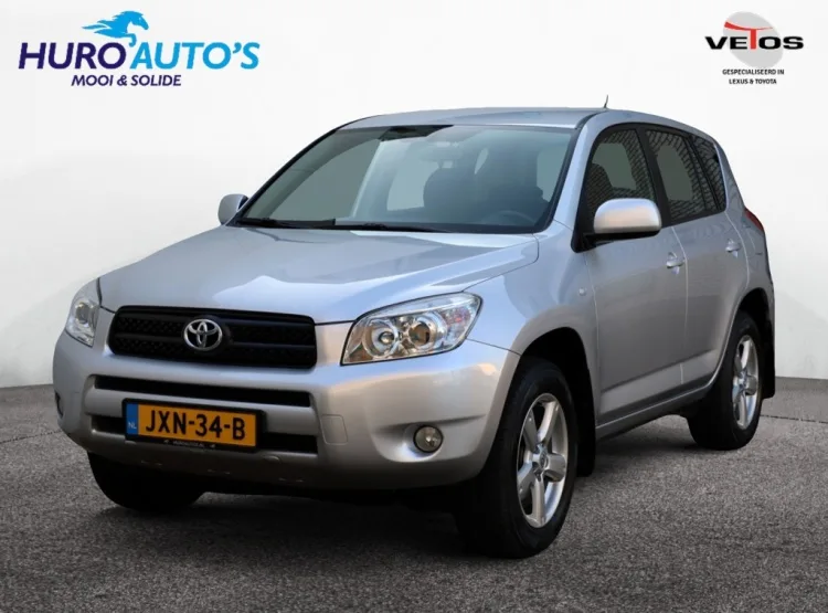 Toyota RAV4 (2006) — foto 1