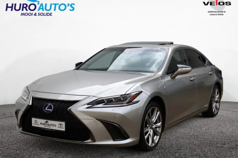 Lexus ES (2021)