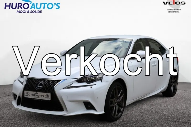 Lexus IS (2016)