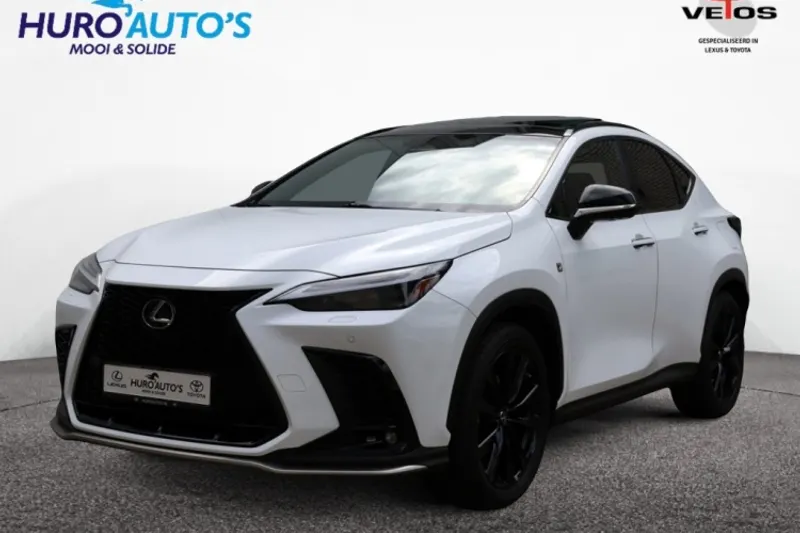 Lexus NX (2022)