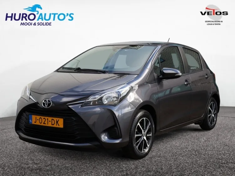 Toyota Yaris (2020) — foto 1
