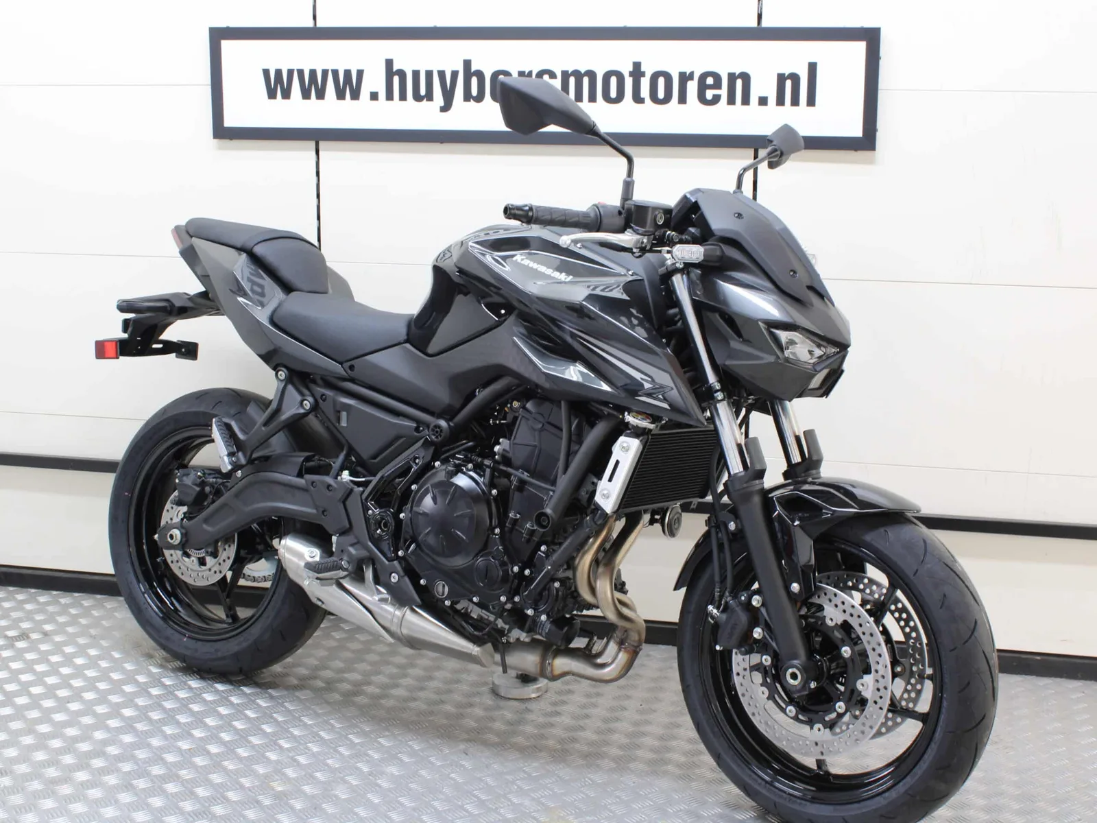 Kawasaki Z650 (2026) — foto 1