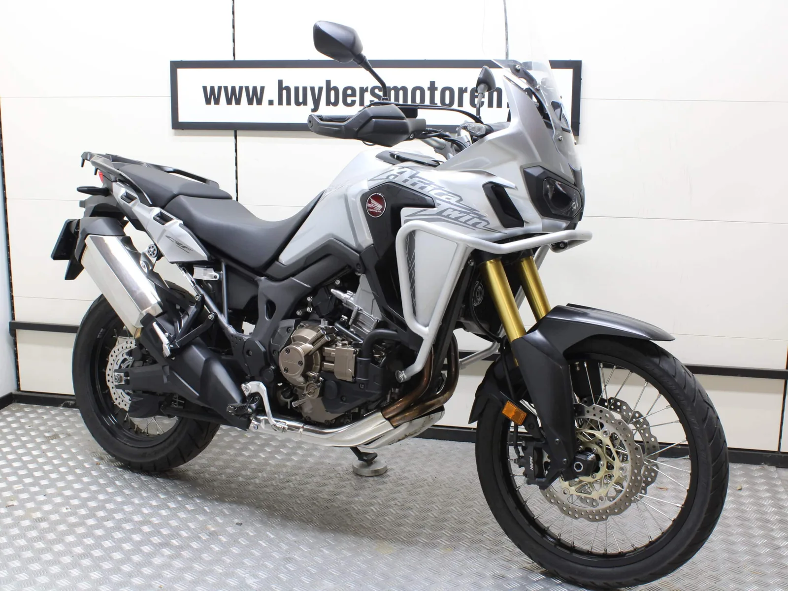 Honda CRF 1000 Africa Twin (2016) — foto 1