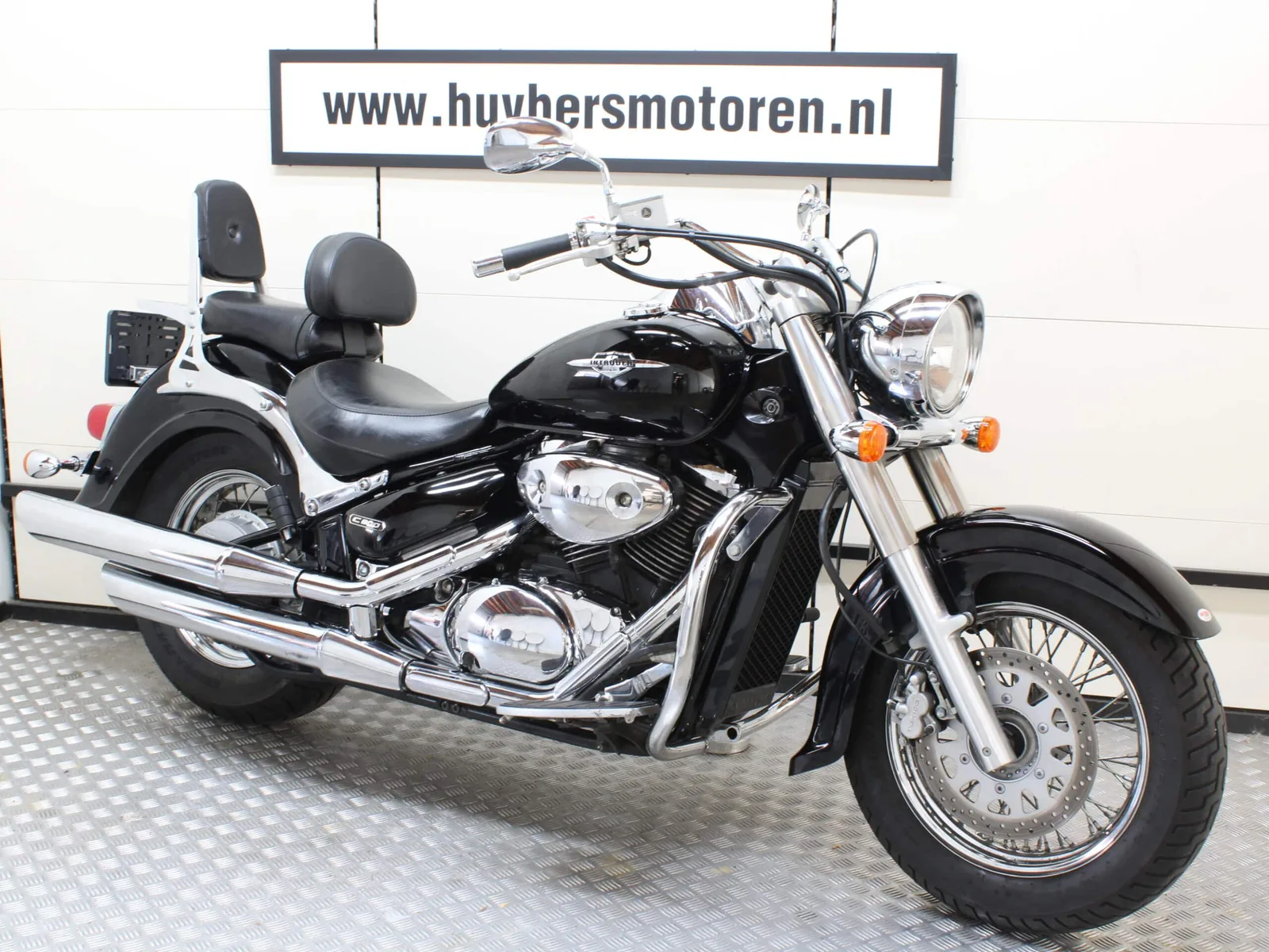 Suzuki C800 Intruder (2006) — foto 1