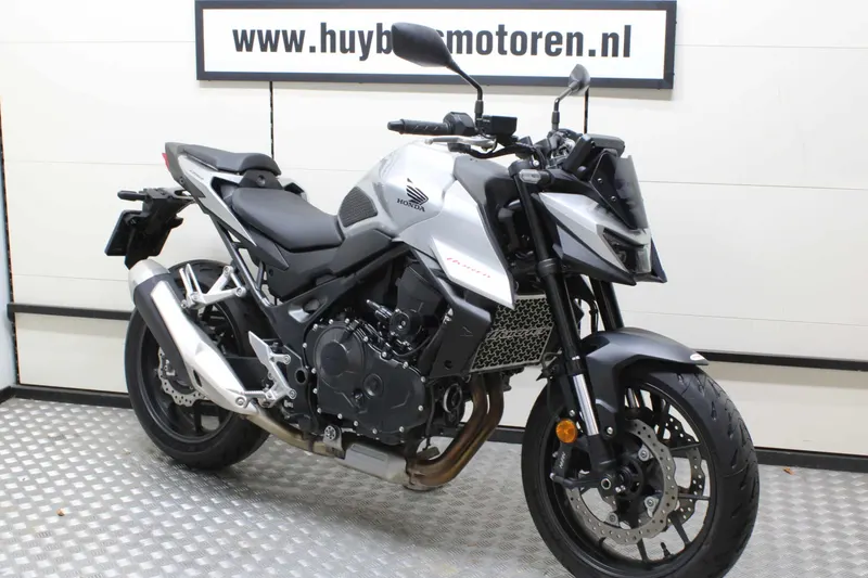 Honda CB 750 Hornet (2025)
