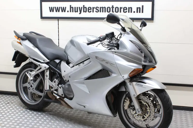 Honda VFR 800 Vtec (2005)