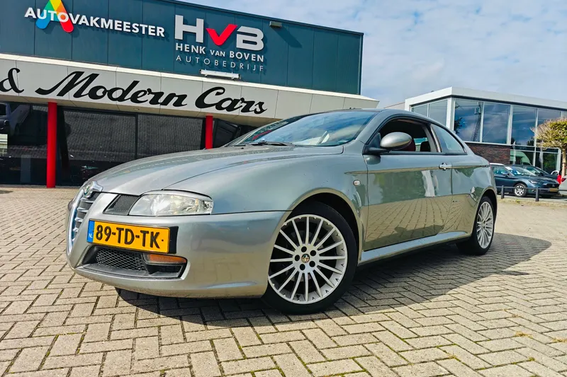 Alfa Romeo GT (2006)