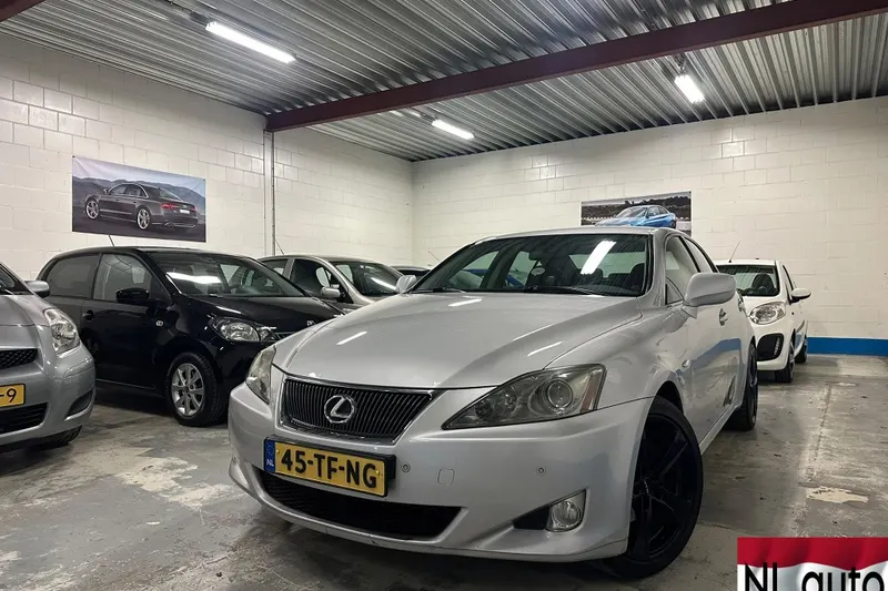 Lexus IS (2006)
