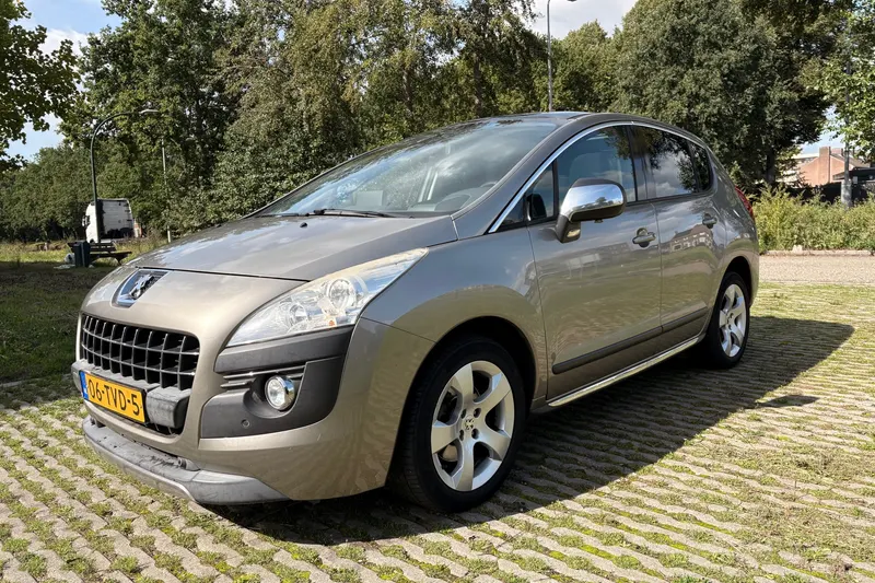 Peugeot 3008 (2012)