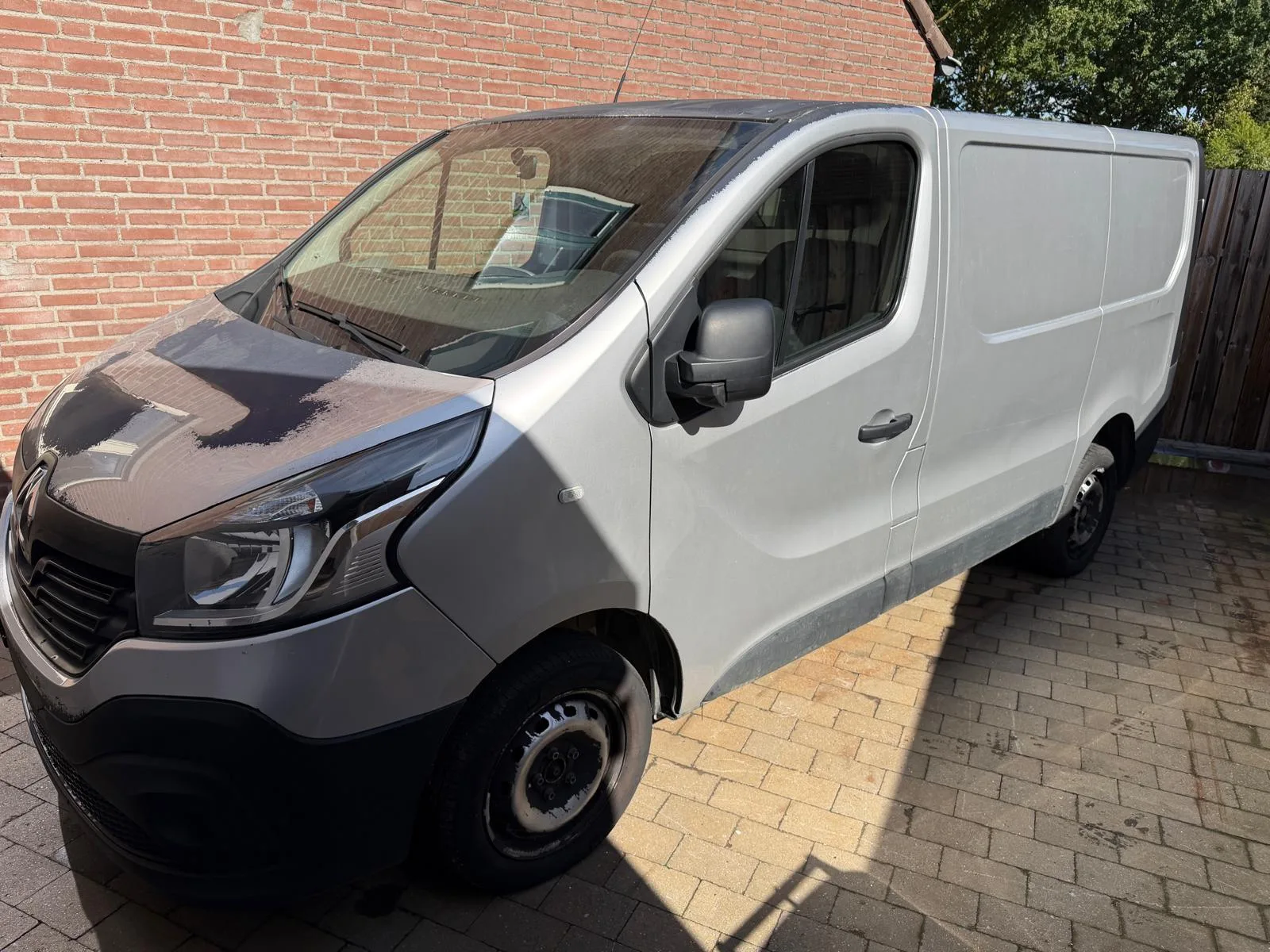 Renault Trafic (2016) — foto 1