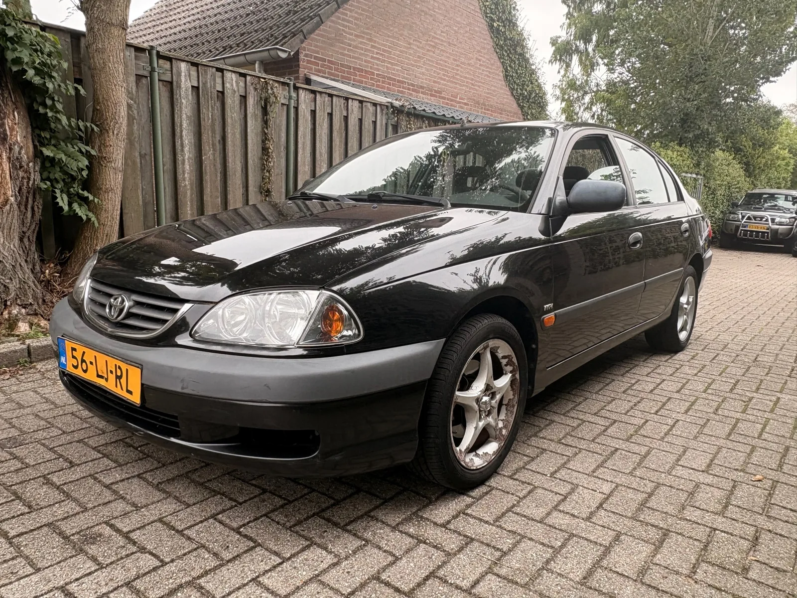 Toyota Avensis (2003) — foto 1