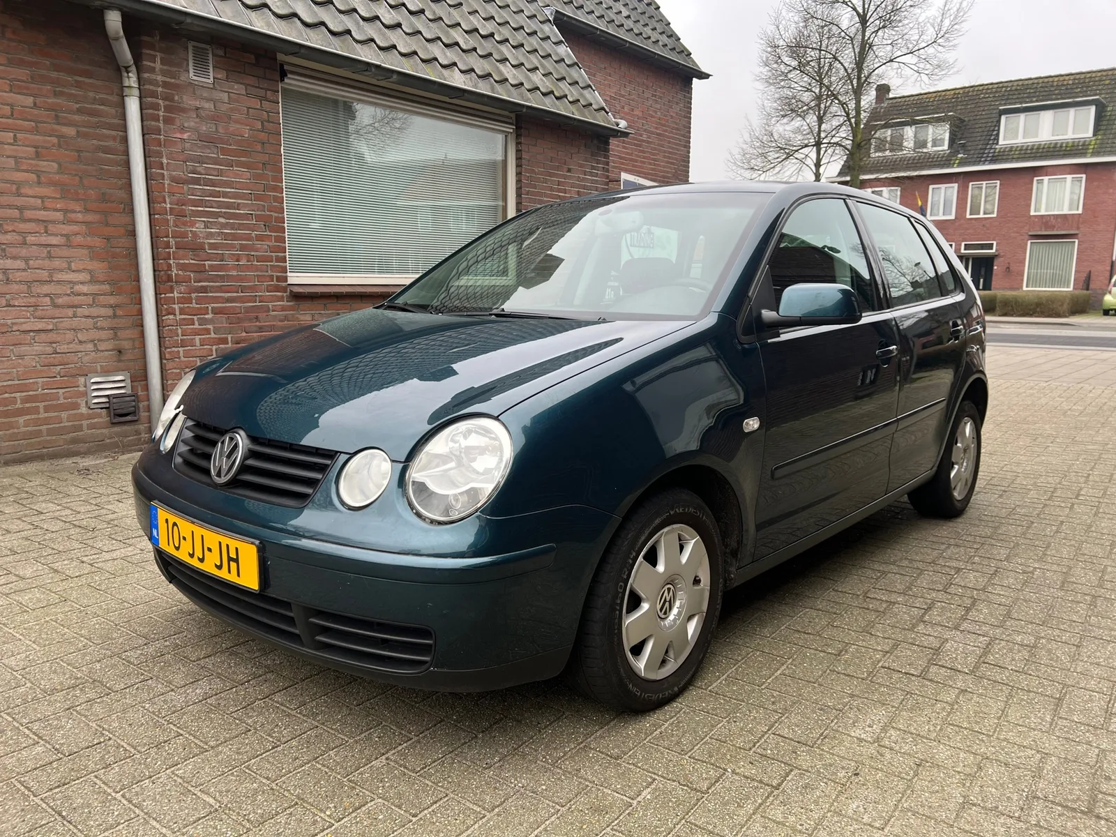 Volkswagen Polo (2002) — foto 1