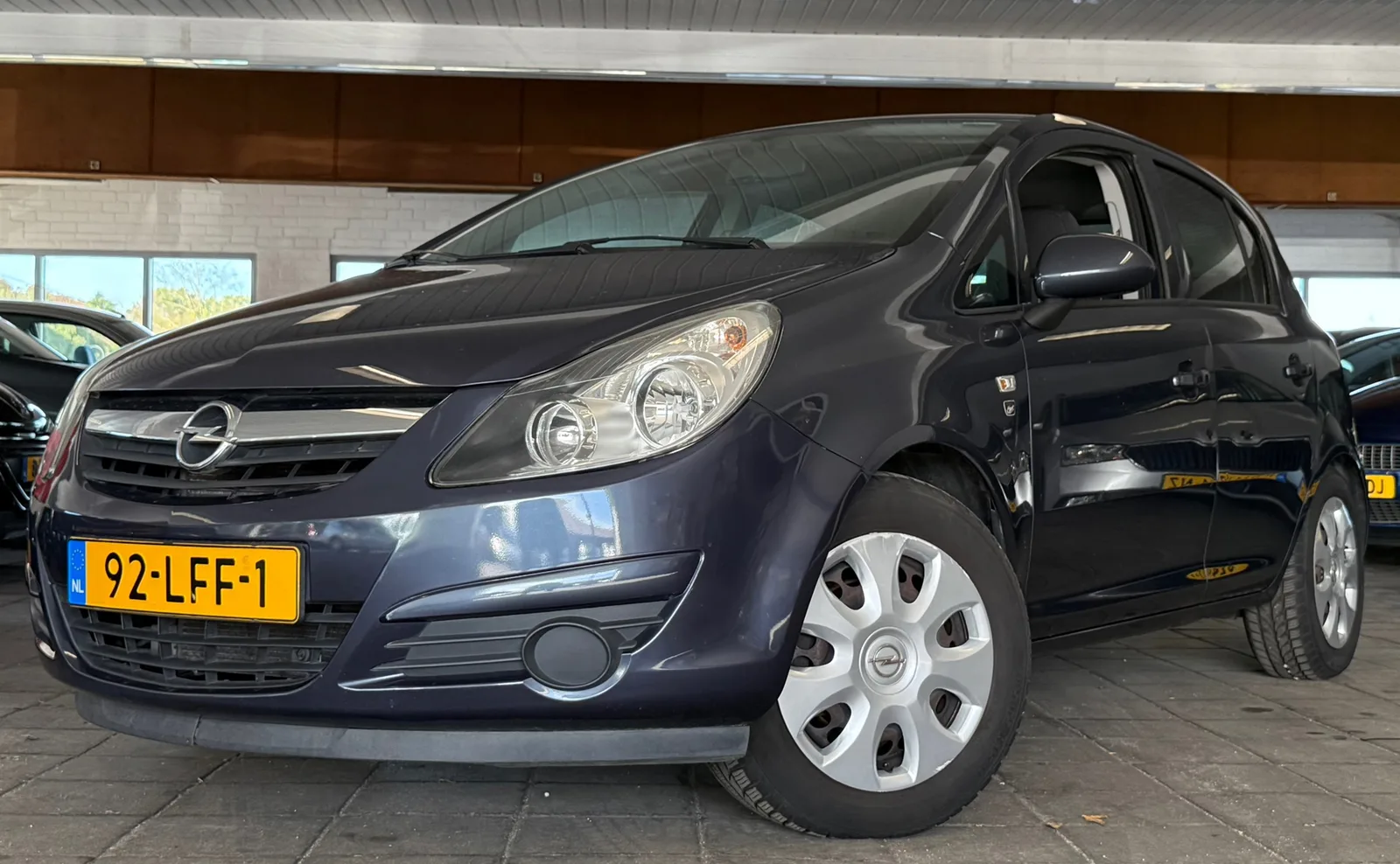 Opel Corsa (2010) — foto 1