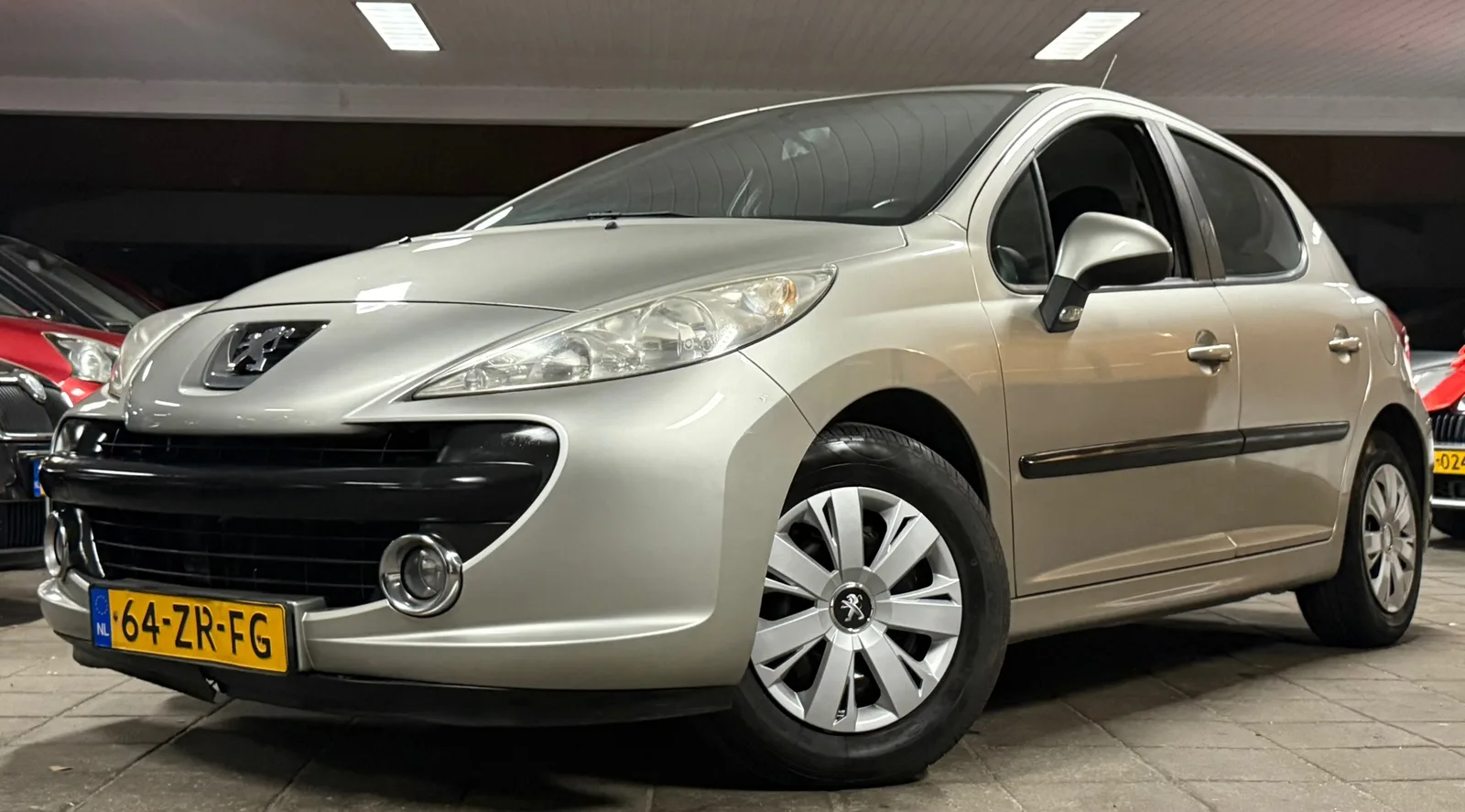 Peugeot 207 (2008) — foto 1