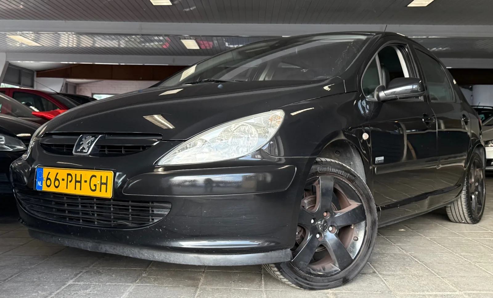 Peugeot 307 (2004) — foto 1