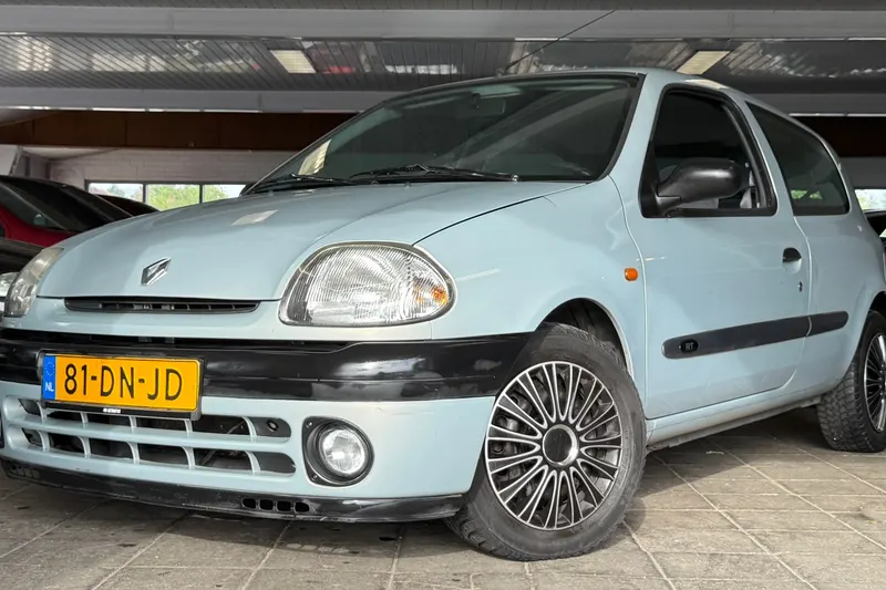 Renault Clio (1999)