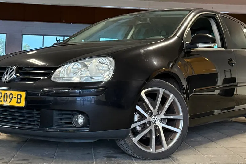 Volkswagen Golf (2008)