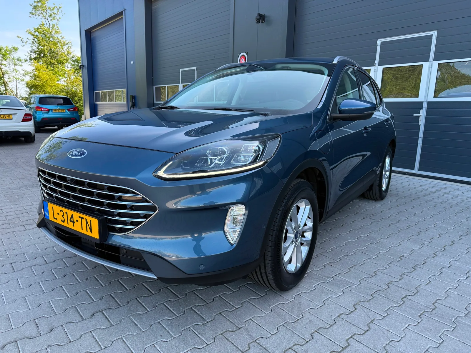 Ford Kuga (2021) — foto 1