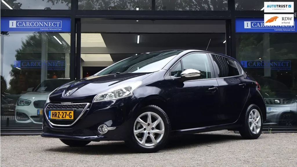 Peugeot 208 (2013) — foto 1
