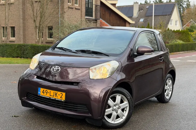 Toyota iQ (2010)