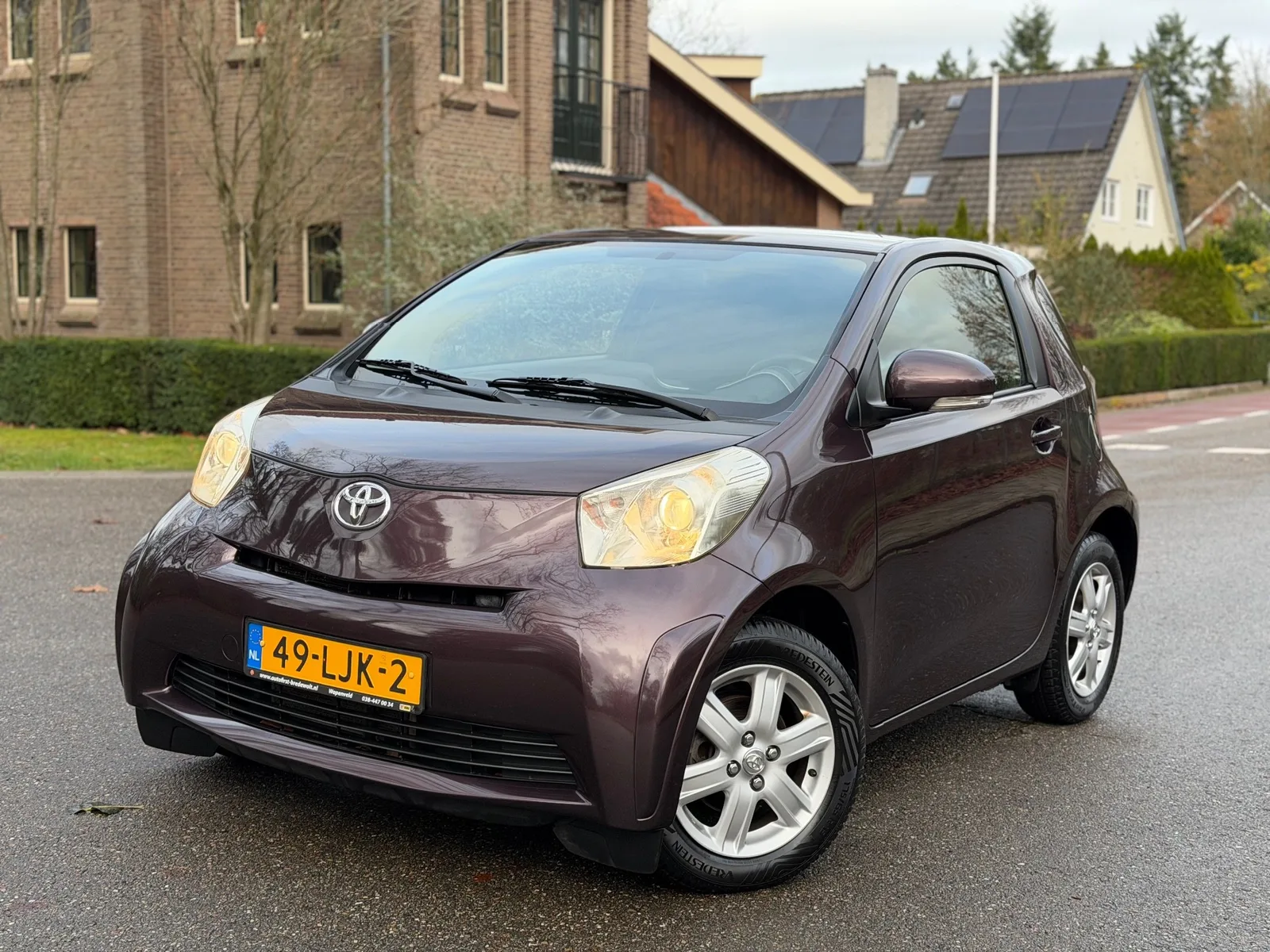 Toyota iQ (2010) — foto 1