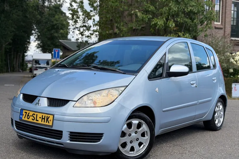 Mitsubishi Colt (2006)