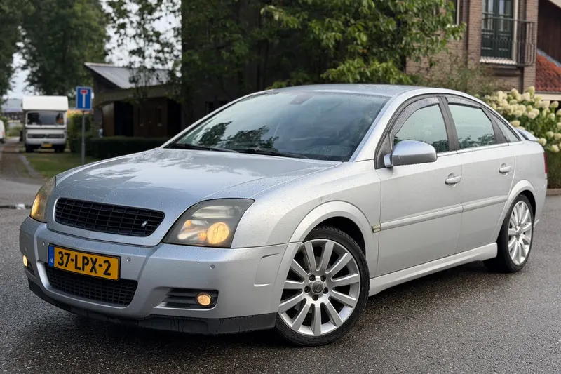 Opel Vectra (2003)