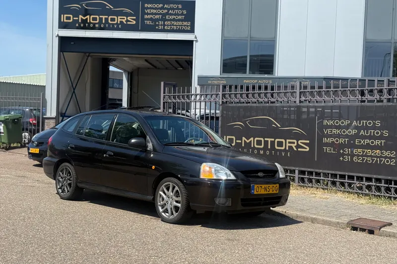 Kia Rio (2004)