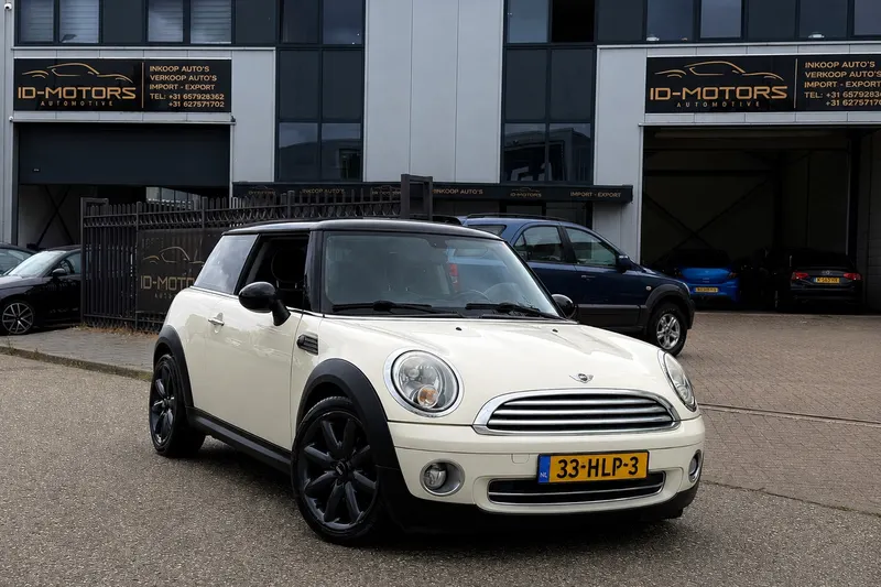 MINI One (2009)