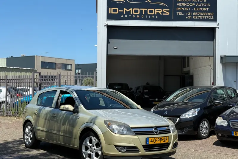 Opel Astra (2004)