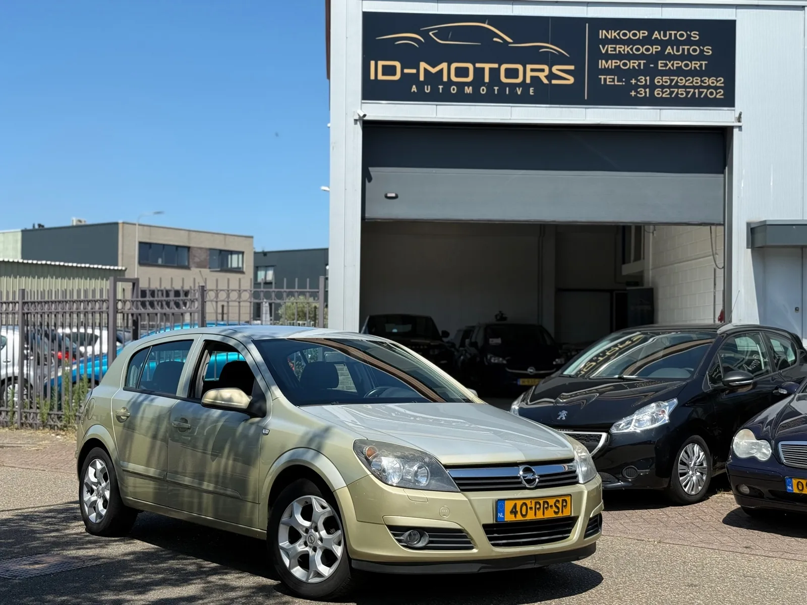 Opel Astra (2004) — foto 1