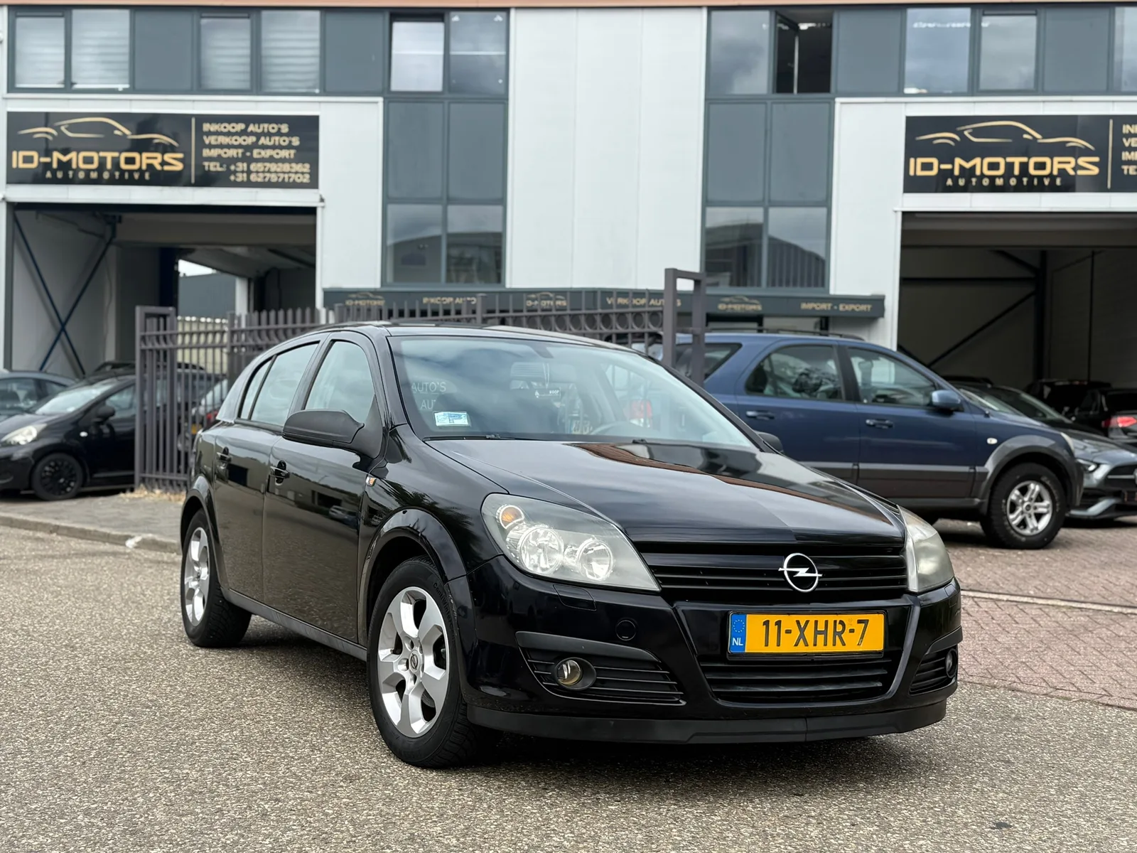 Opel Astra (2006) — foto 1