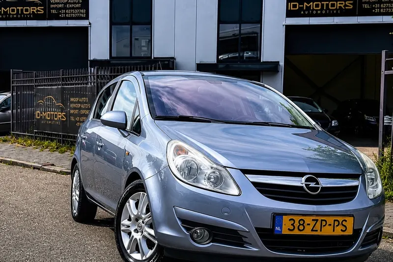 Opel Corsa (2008)
