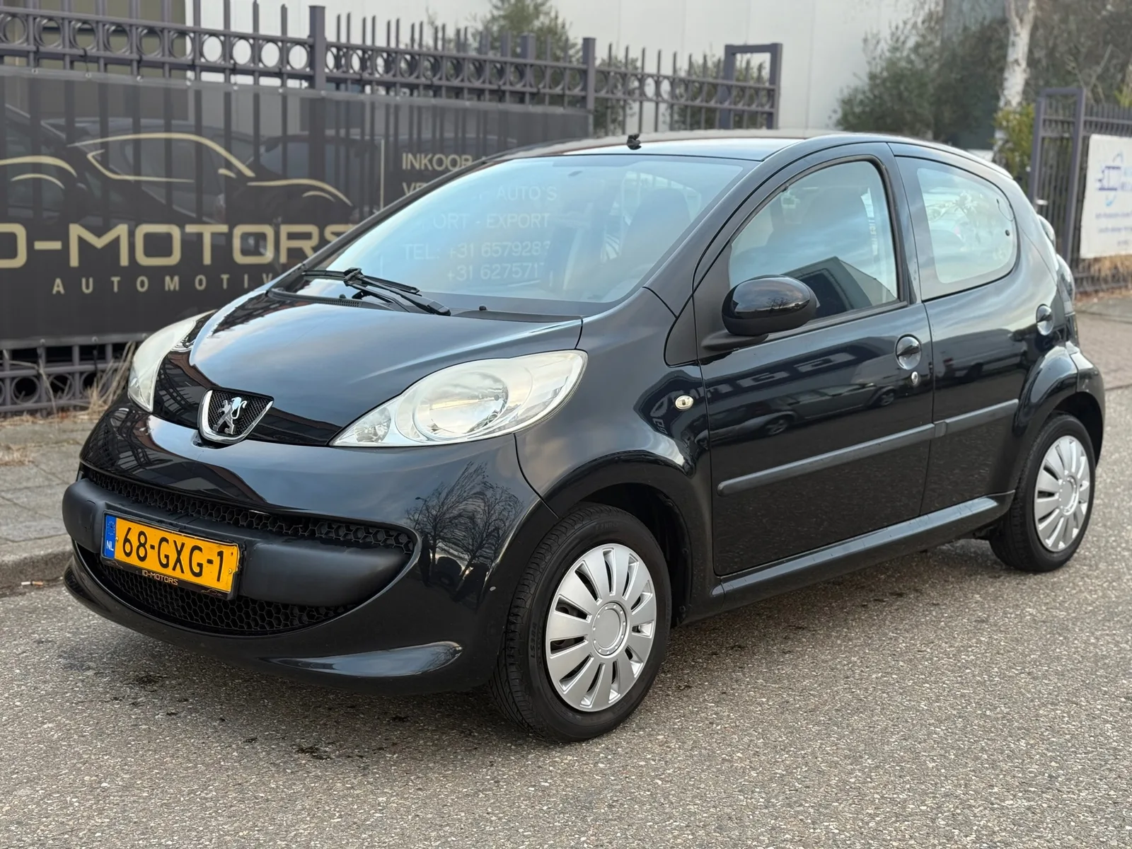 Peugeot 107 (2008) — foto 1