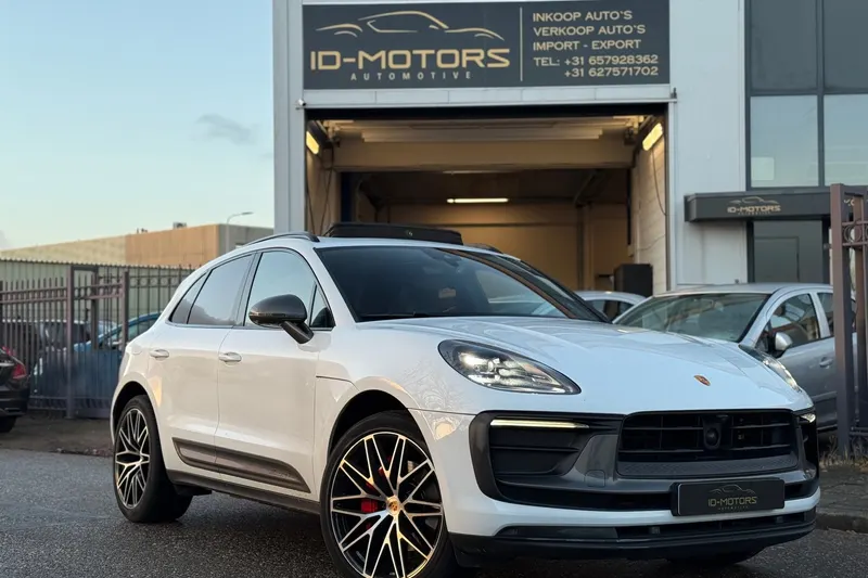 Porsche Macan (2022)