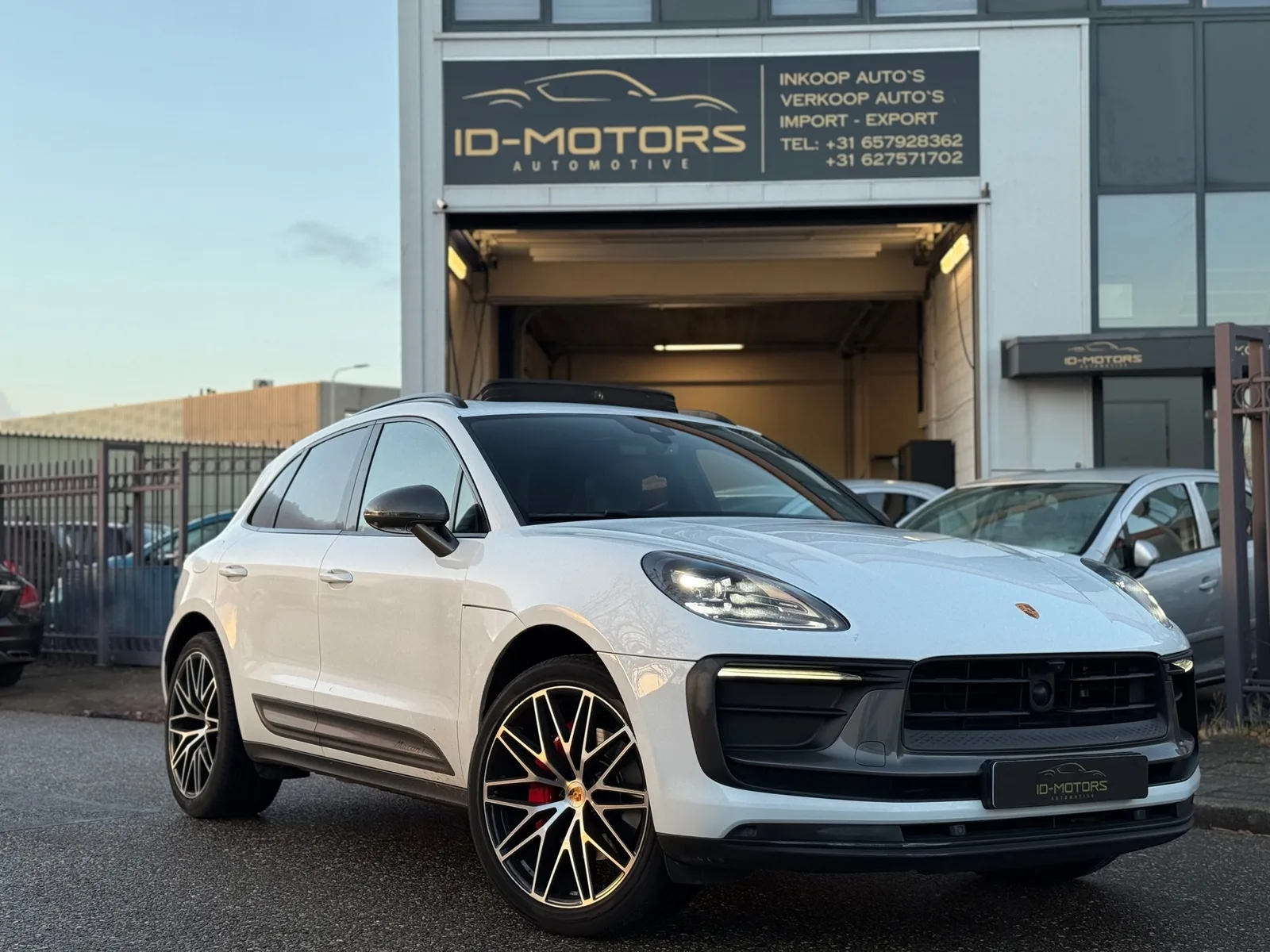 Porsche Macan (2022) — foto 1