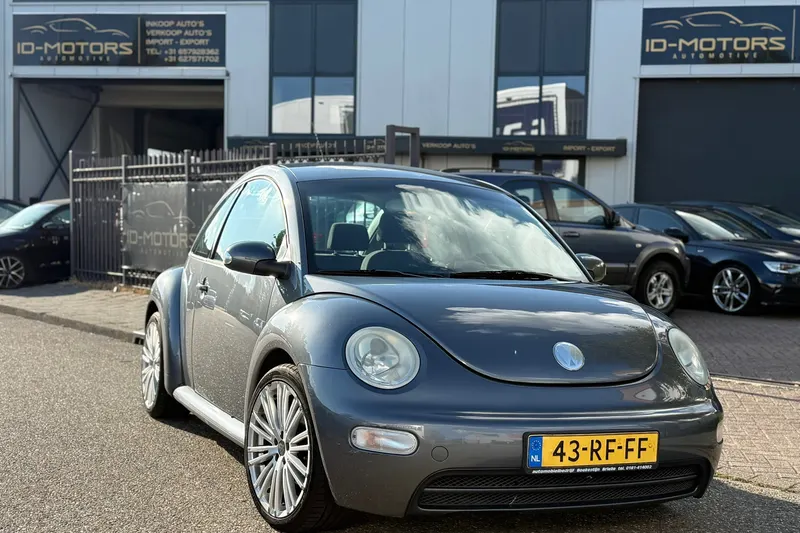 Volkswagen New Beetle (2005)