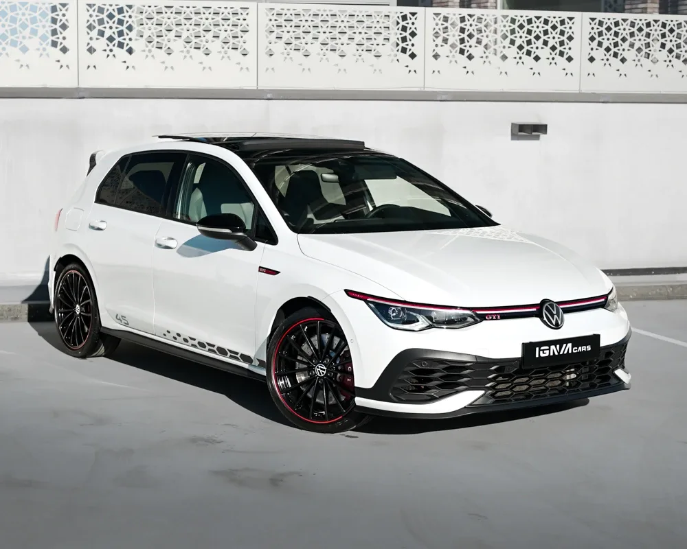 Volkswagen Golf (2022) — foto 1