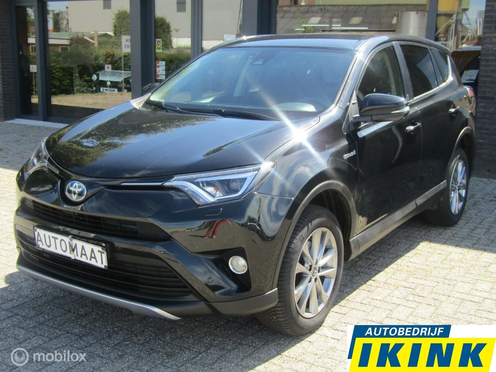 Toyota RAV4 (2018) — foto 1